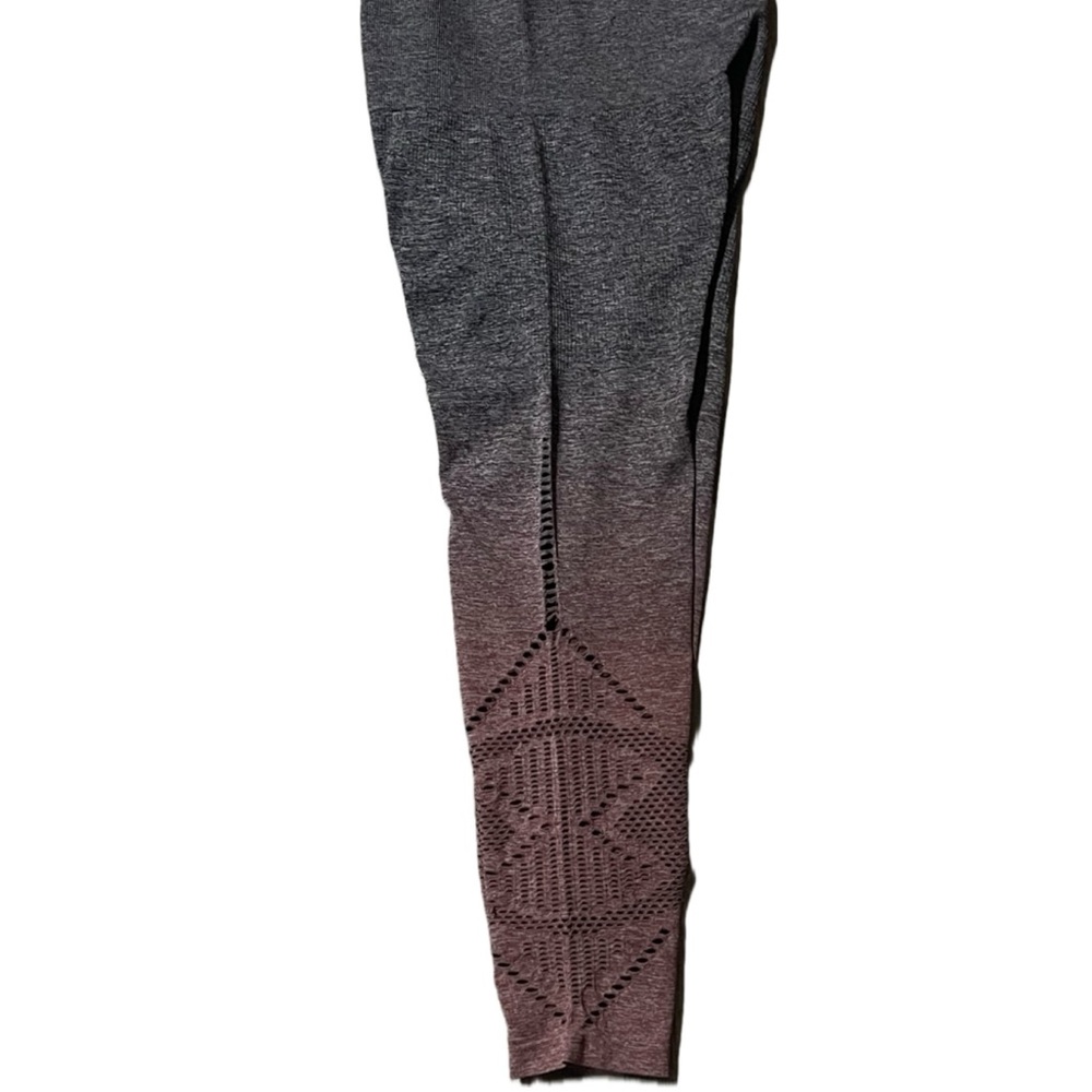 🌟Victoria Secret Pink Cool & Comfy Ombre Cutout Design Leggings🌟